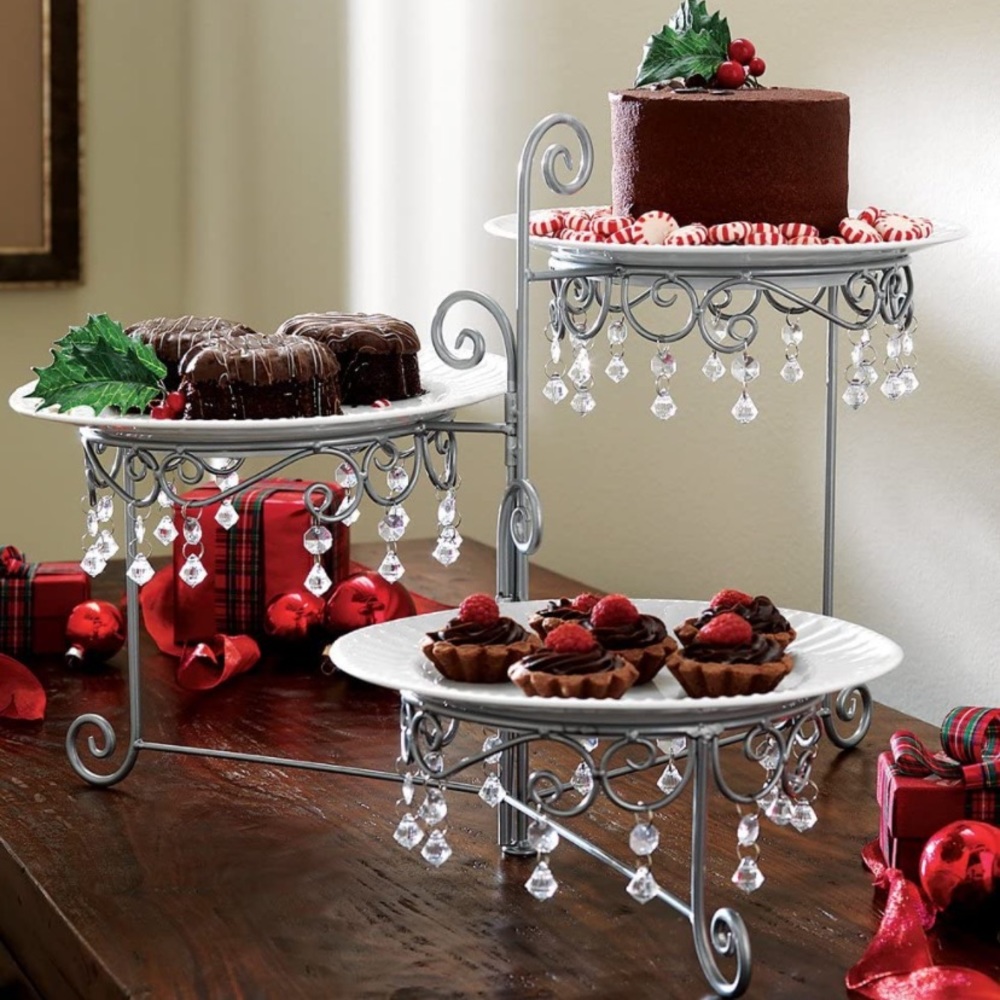 Beaded three tier swivel server